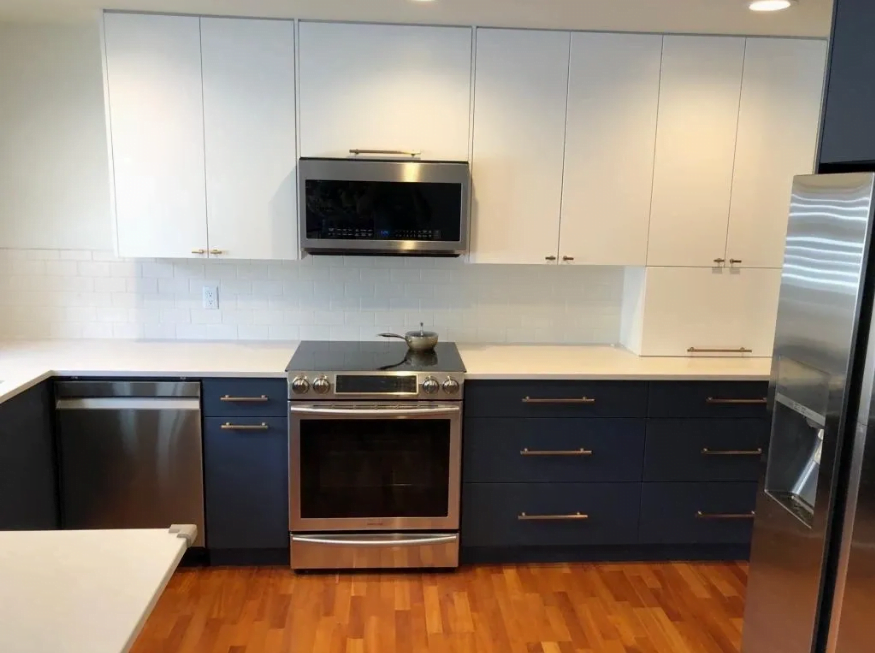Video: Easy Kitchen Cabinet Refresh