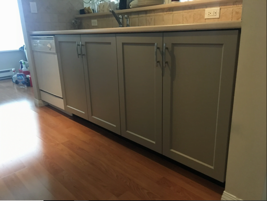 Want a new kitchen? Consider cabinet refacing