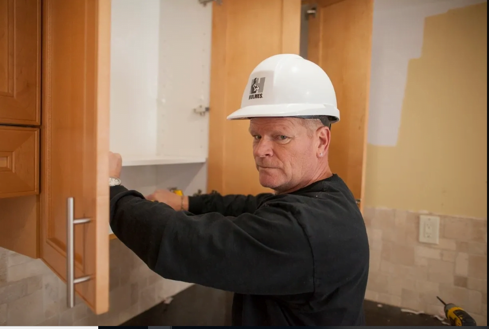 Mike Holmes: Should I Paint, Reface or Replace My Kitchen