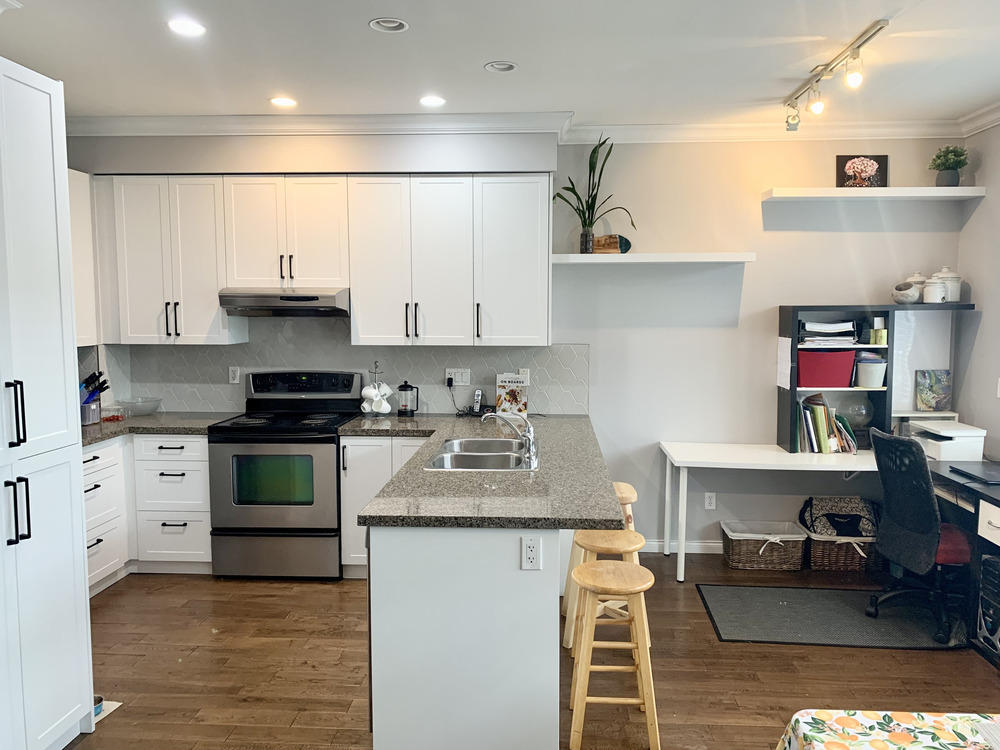 Hybrid_Whistler_Pure White Matte1_after Cabinet Refacing Vancouver