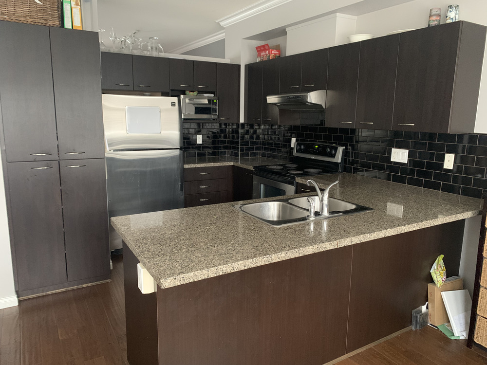Hybrid_Whistler_Pure White Matte_after Cabinet Refacing Vancouver